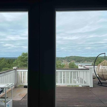 Luxury Villa With Stunning View Pargas Extérieur photo