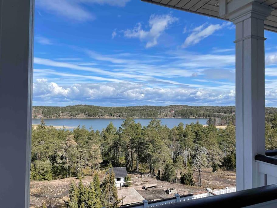 Luxury Villa With Stunning View Pargas Extérieur photo